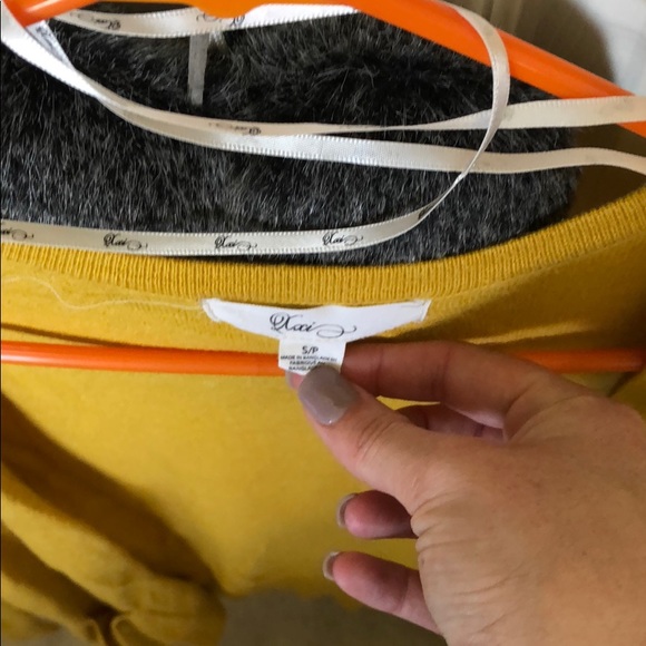 Mustard color cardigan - Picture 2 of 2